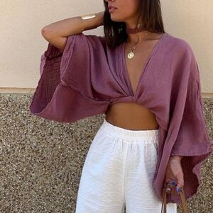 NWT Commense Mauve Tie-Front Blouse Crop Top In the Front